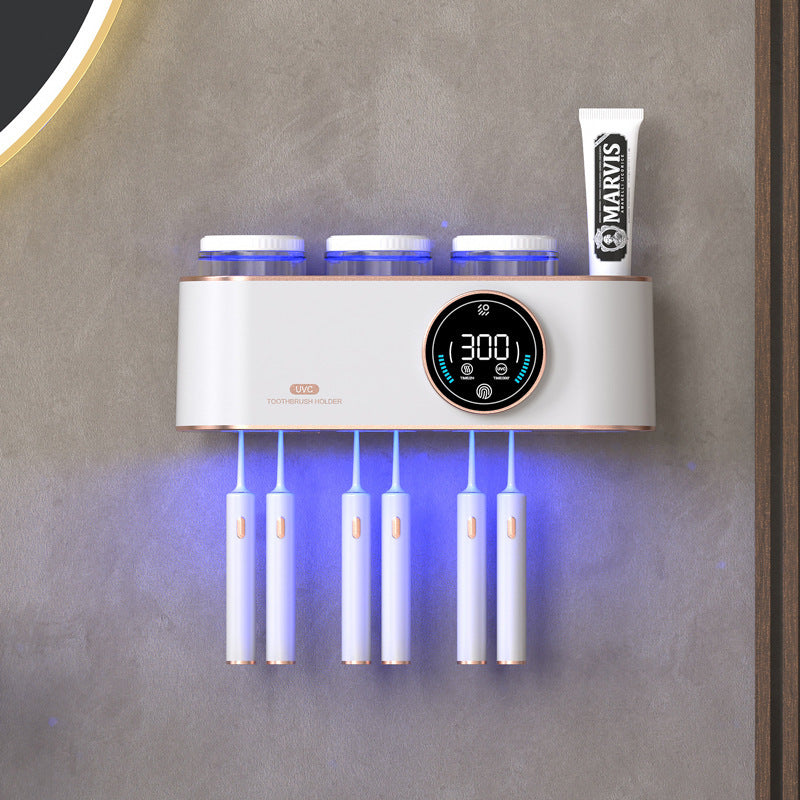 Toothbrush holder with drying function